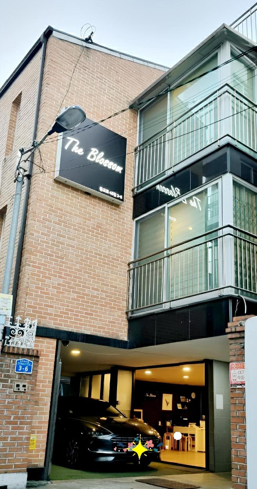 The Blossom Yeonnam Guesthouse Séoul Extérieur photo