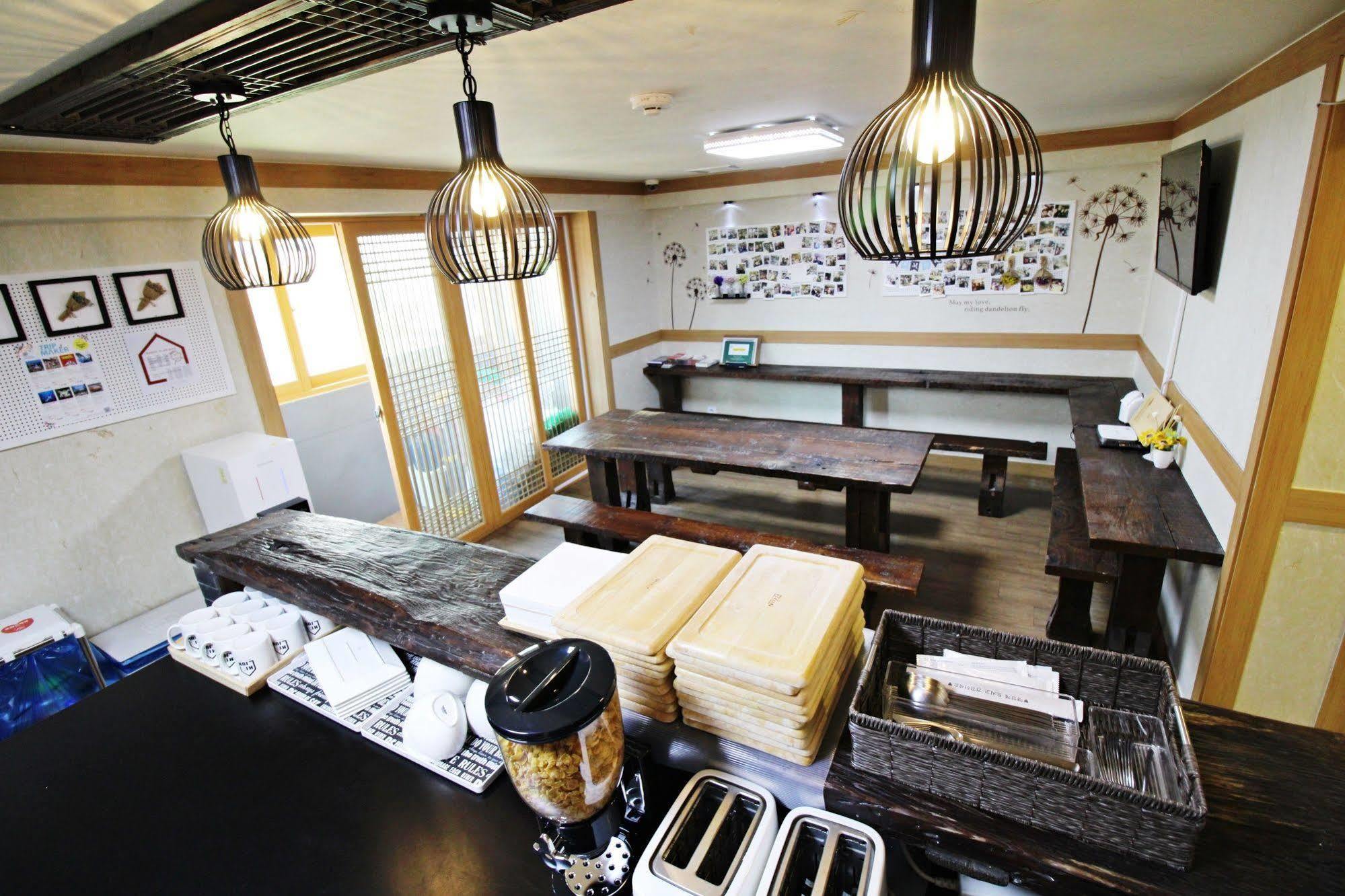 The Blossom Yeonnam Guesthouse Séoul Extérieur photo