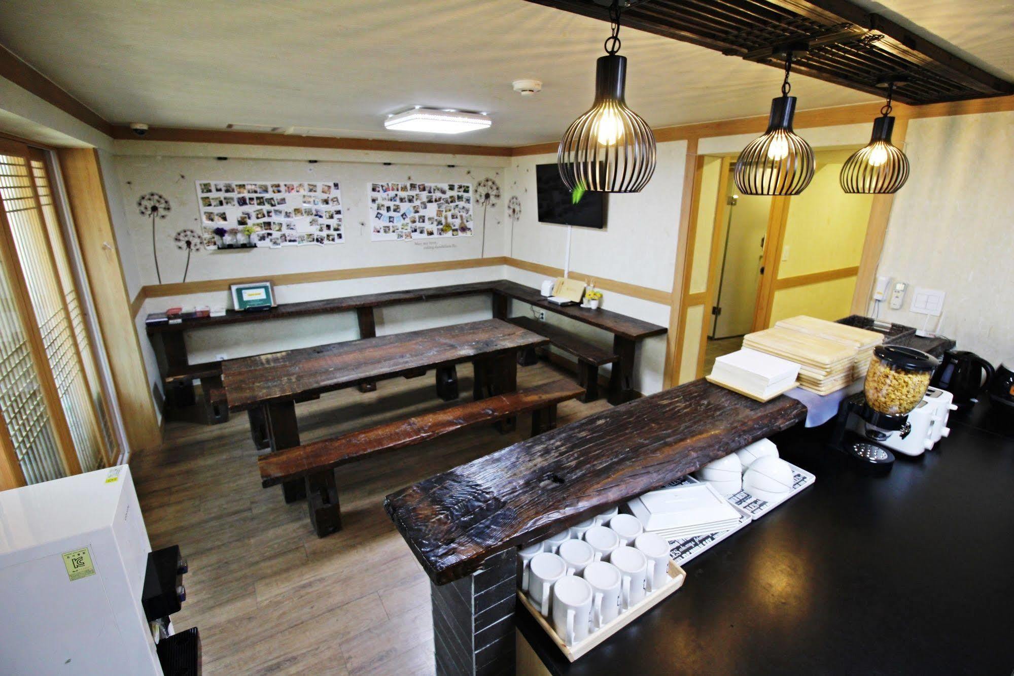 The Blossom Yeonnam Guesthouse Séoul Extérieur photo