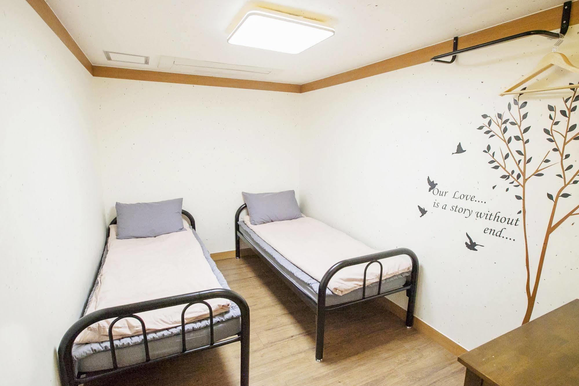 The Blossom Yeonnam Guesthouse Séoul Extérieur photo