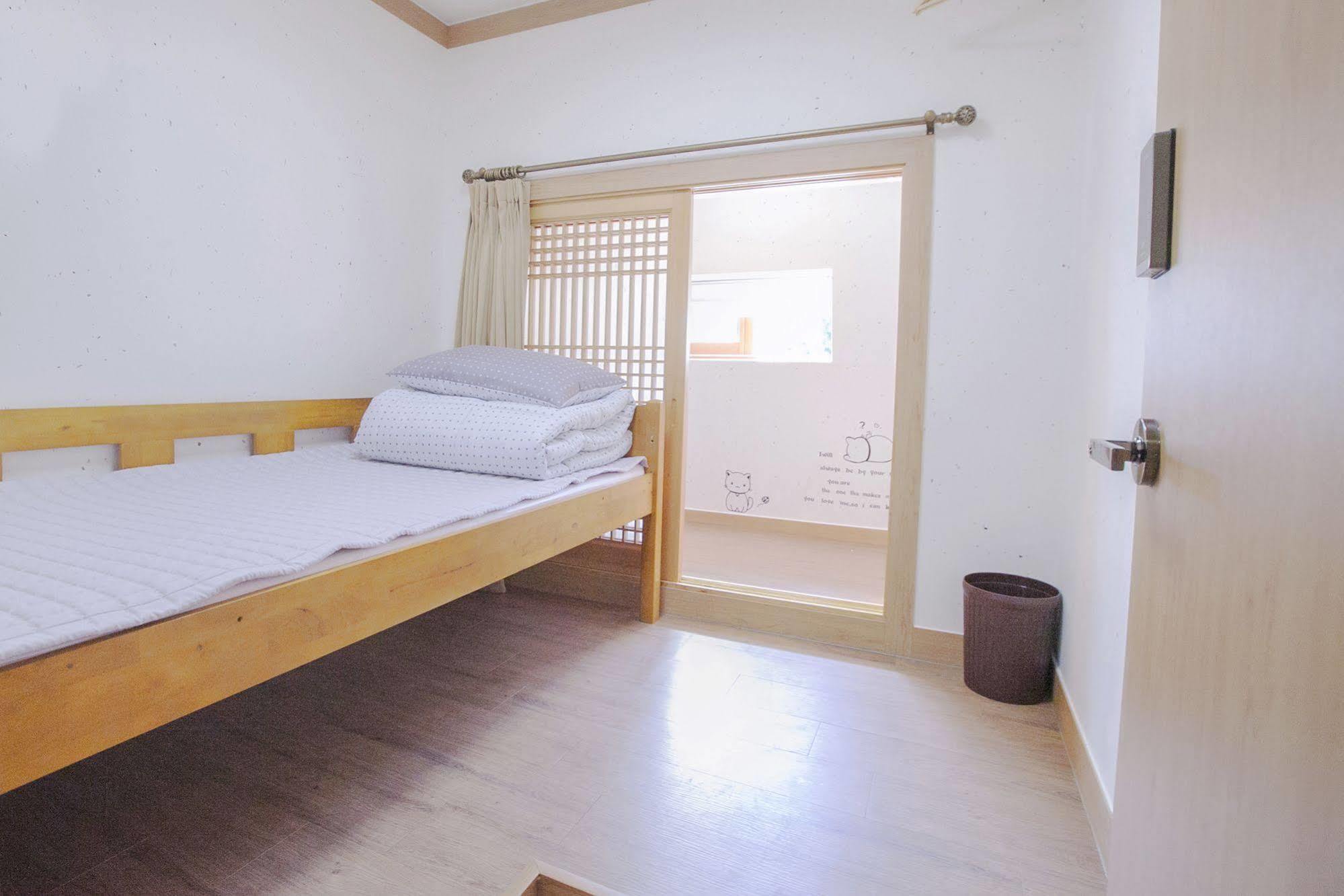 The Blossom Yeonnam Guesthouse Séoul Extérieur photo